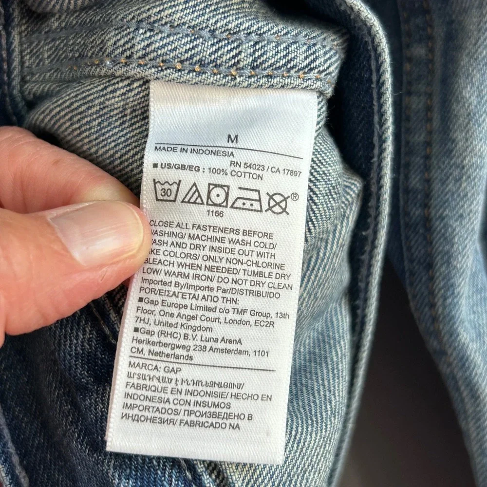 GAP Icon Denim Jacket Medium Wash Blue Cotton Trucker S/797118-00 Mens M